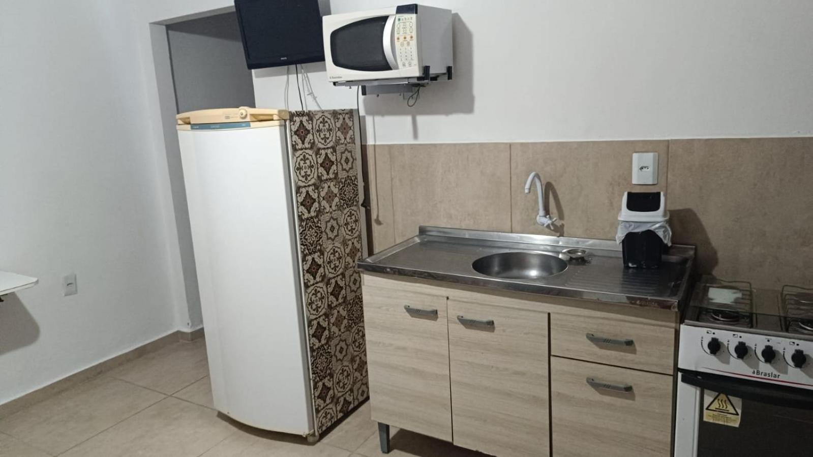 Residencial Erva Doce - 400M Da Praia De Canasvieiras フロリアノポリス エクステリア 写真