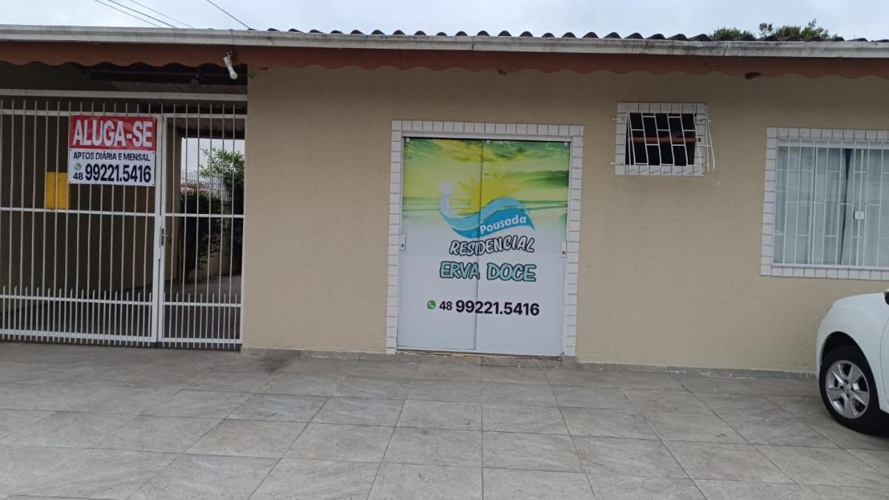 Residencial Erva Doce - 400M Da Praia De Canasvieiras フロリアノポリス エクステリア 写真