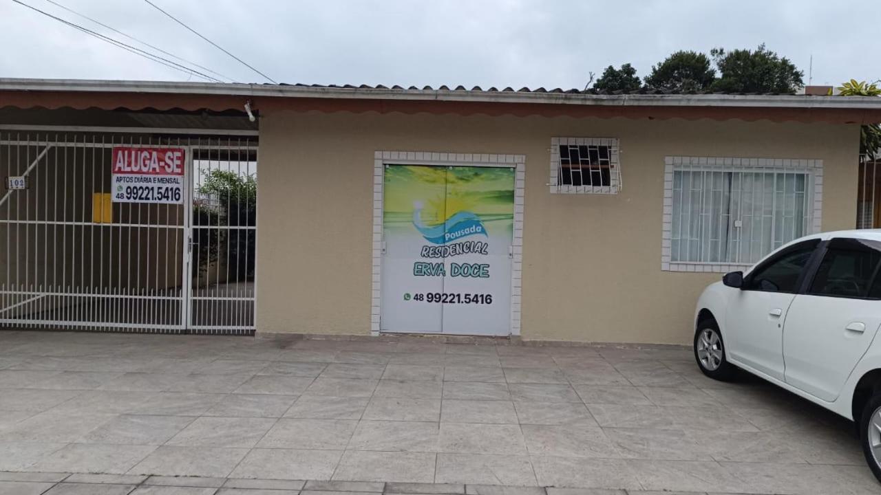Residencial Erva Doce - 400M Da Praia De Canasvieiras フロリアノポリス エクステリア 写真
