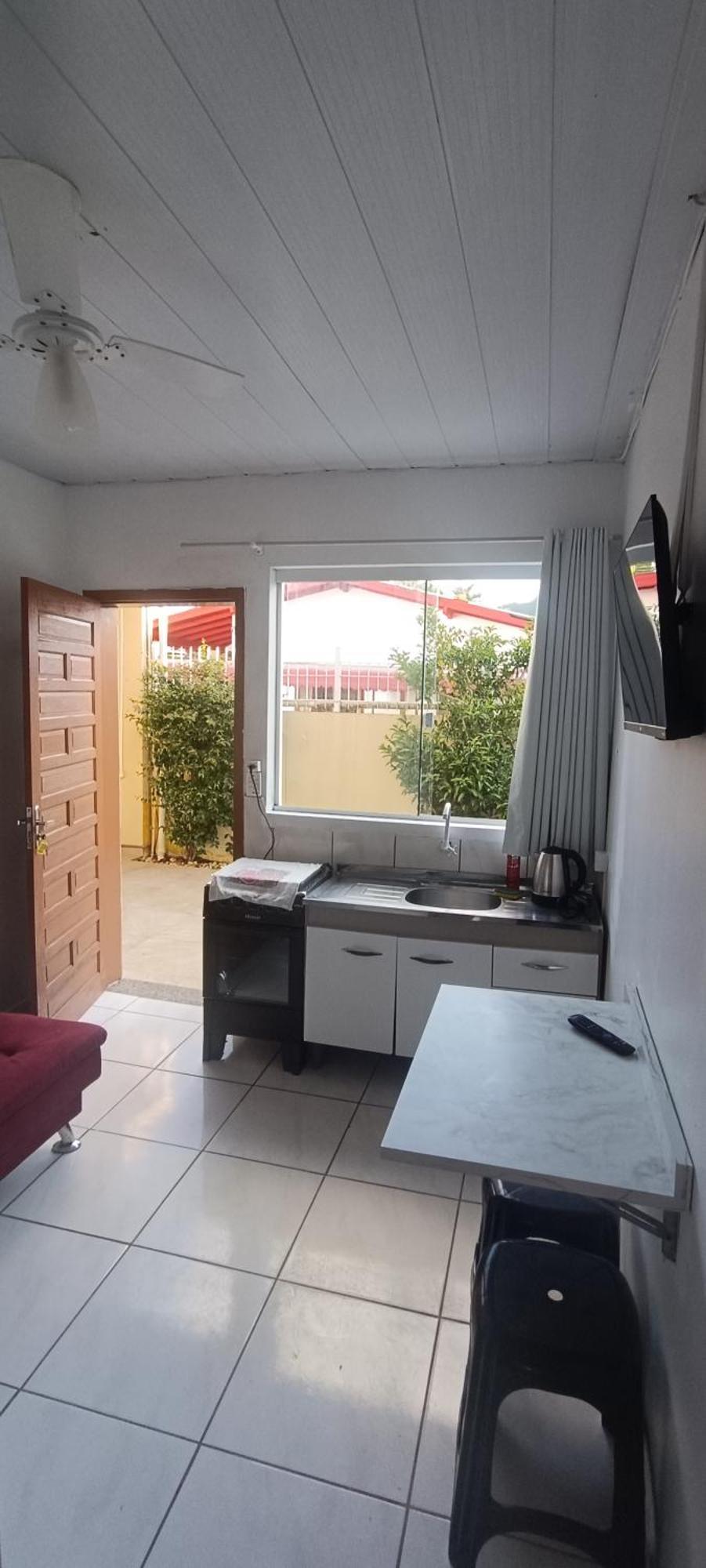 Residencial Erva Doce - 400M Da Praia De Canasvieiras フロリアノポリス エクステリア 写真